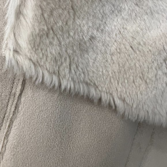 BCBG Maxazria "Clint" Cropped Faux Fur Evening Jacket - Picture 8 of 10